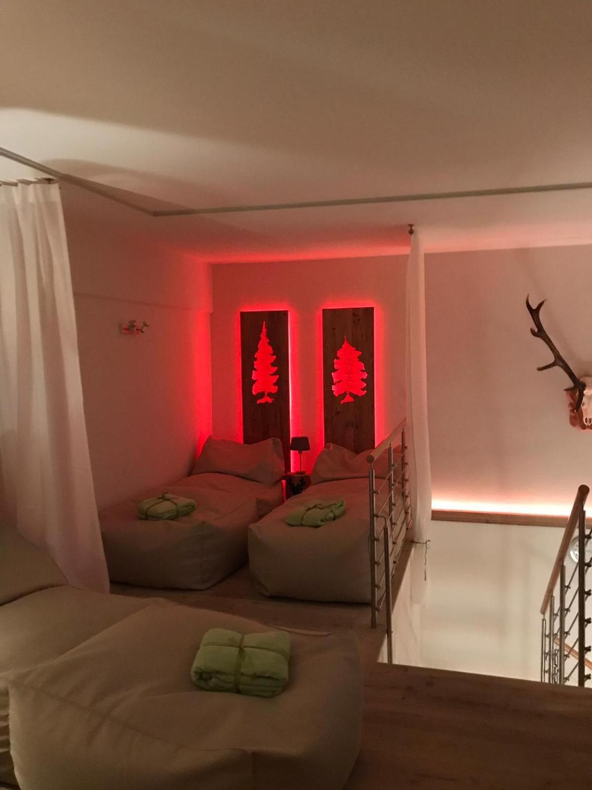 Hotel Ciasa Ai Pini Сан Касиано Екстериор снимка