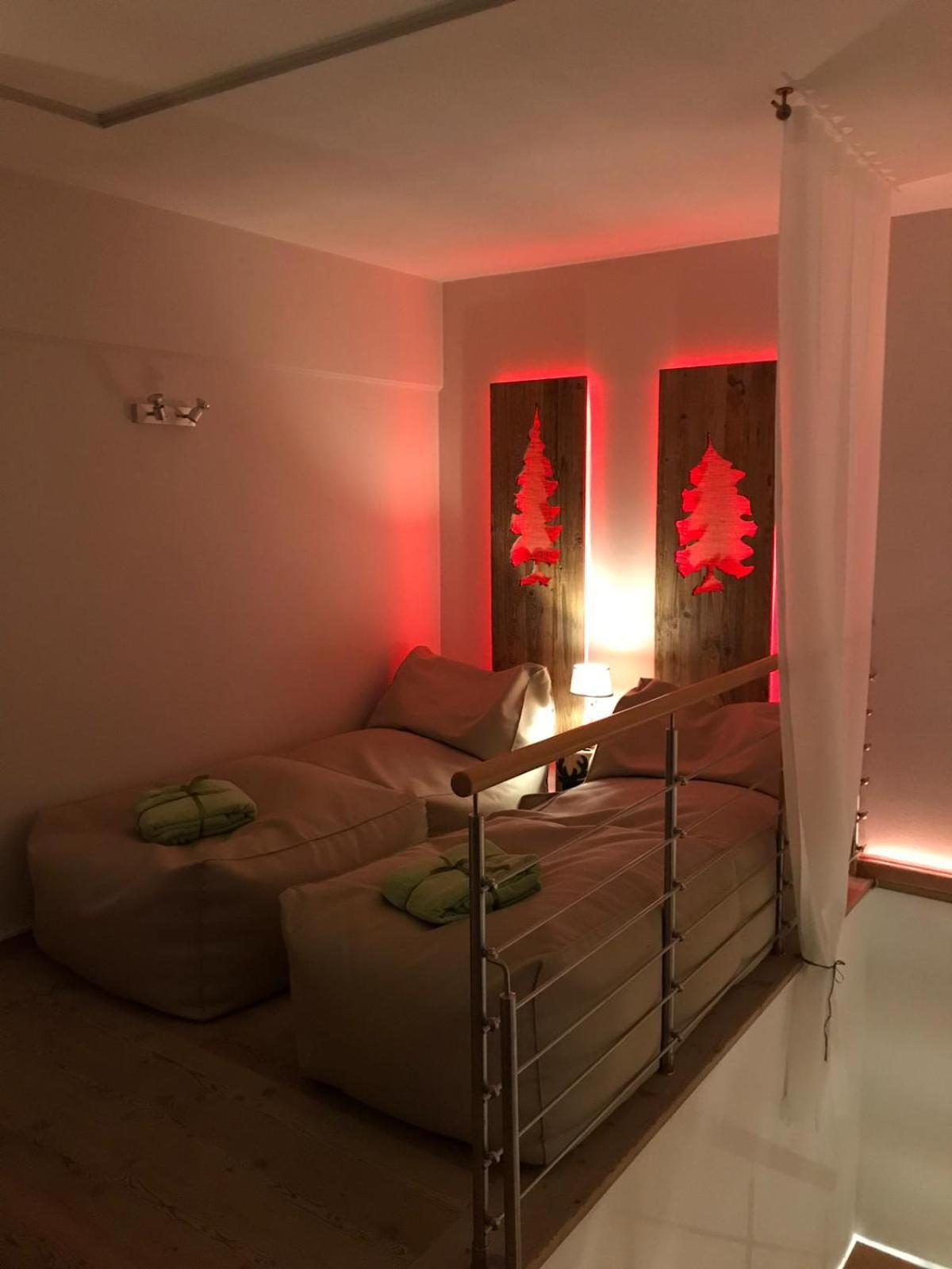 Hotel Ciasa Ai Pini Сан Касиано Екстериор снимка